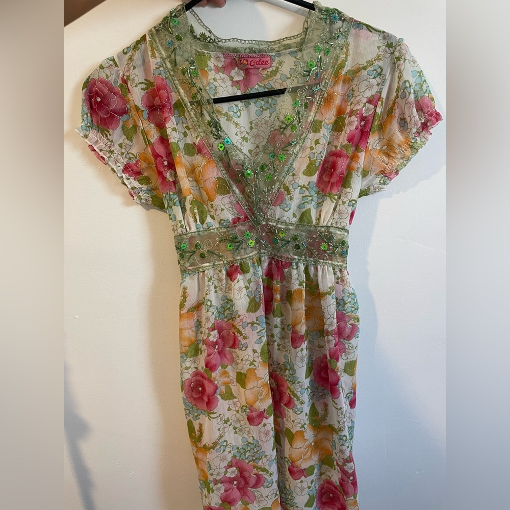 Fairy Floral Embroidered V-Neck blouse— Pink & Yellow Blooms - Picture 2 of 4